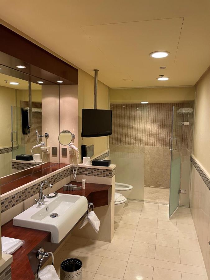 Executive King Room